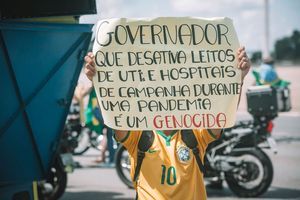 Manifestantes bolsonaristas fazem carreatas contra governadores