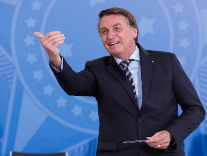 Pesquisa aponta Bolsonaro como líder de intenção de votos para 2022