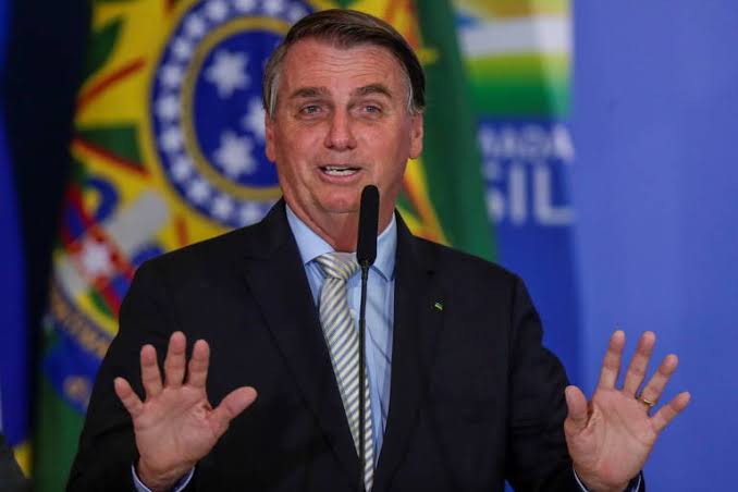 Após pronunciamento nacional do Presidente Jair Bolsonaro, redes expõem distorções e equívocos do seu discurso, veja o vídeo