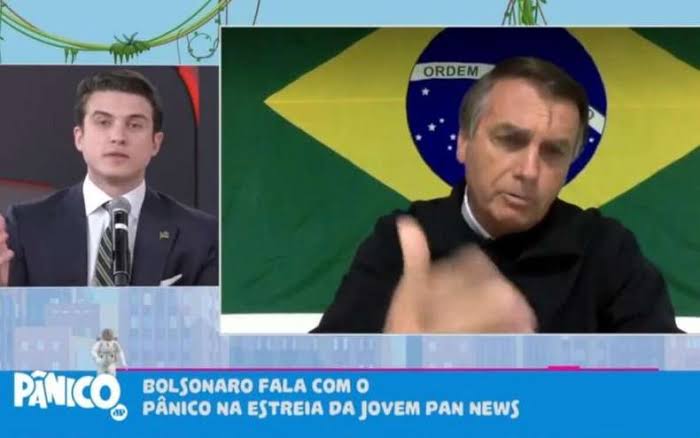 O presidente Jair Bolsonaro abandona entrevista para Jovem Pan após pergunta sobre rachadinha