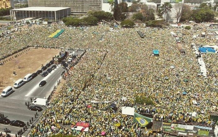 PT admite surpresa com o tamanho das manifestações de 7 de Setembro